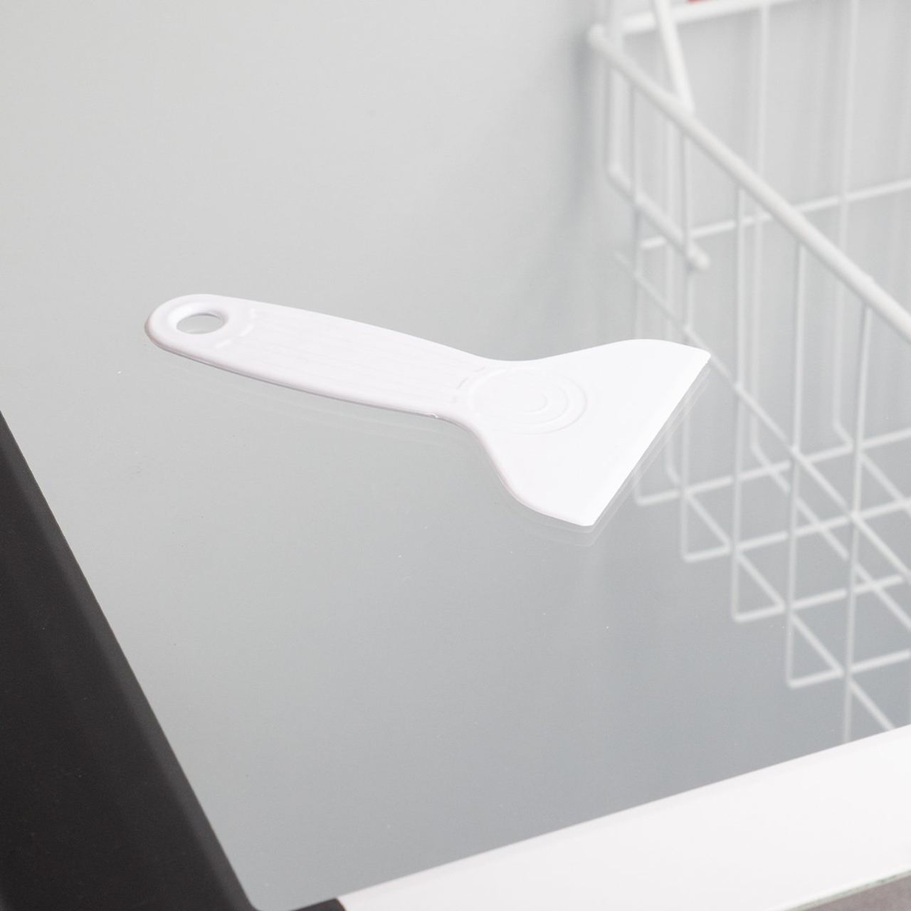 Tiefkühltruhe ECO 350 mit Glasschiebedeckel, 4 Rollen