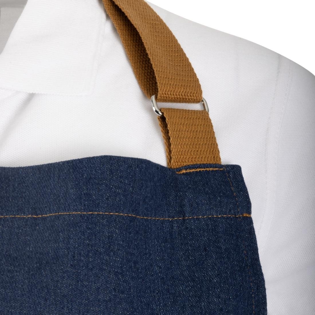 Southside Kurze Schürze in Denim Blau mit Seilband in Hellbraun Southside Kurze Schürze in Denim Blau mit Seilband in Hellbraun