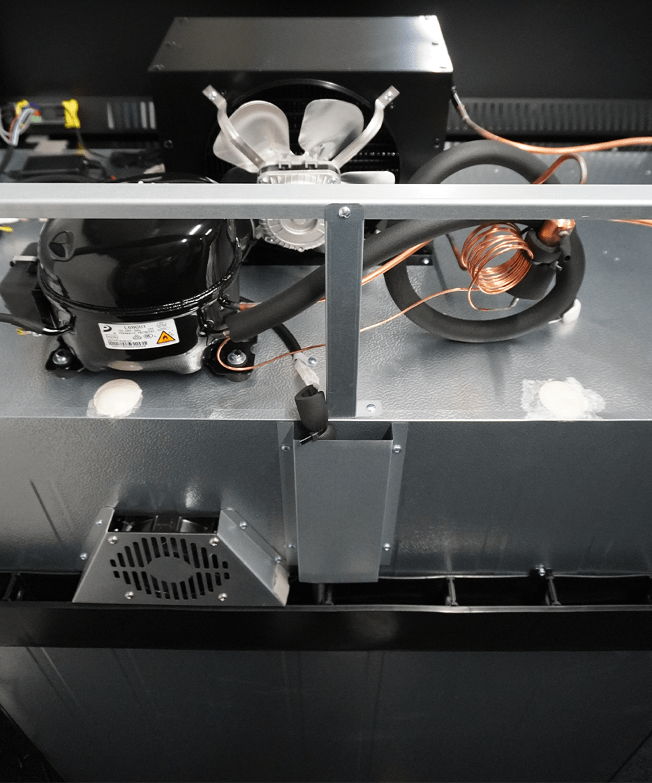 Koelkast 2 Glasdeuren Zwart Irm-770R Bl Koelkast 2 Glasdeuren Zwart Irm-770R Bl