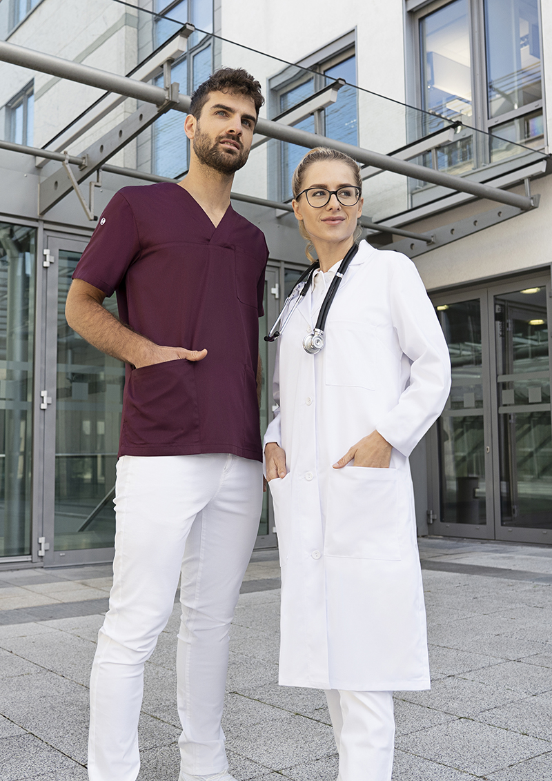 Tunique homme à enfiler à manches courtes Essential, en matériau durable - Aubergine - L