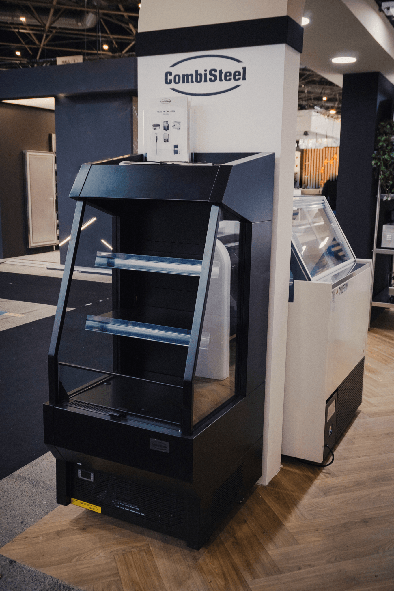 Impulskoeler Open Zwart 165L