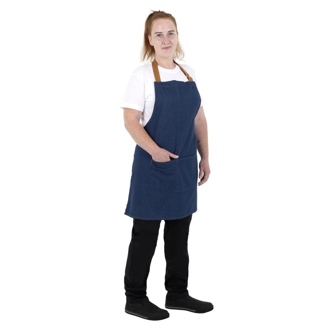 Southside Kurze Schürze in Denim Blau mit Seilband in Hellbraun Southside Kurze Schürze in Denim Blau mit Seilband in Hellbraun