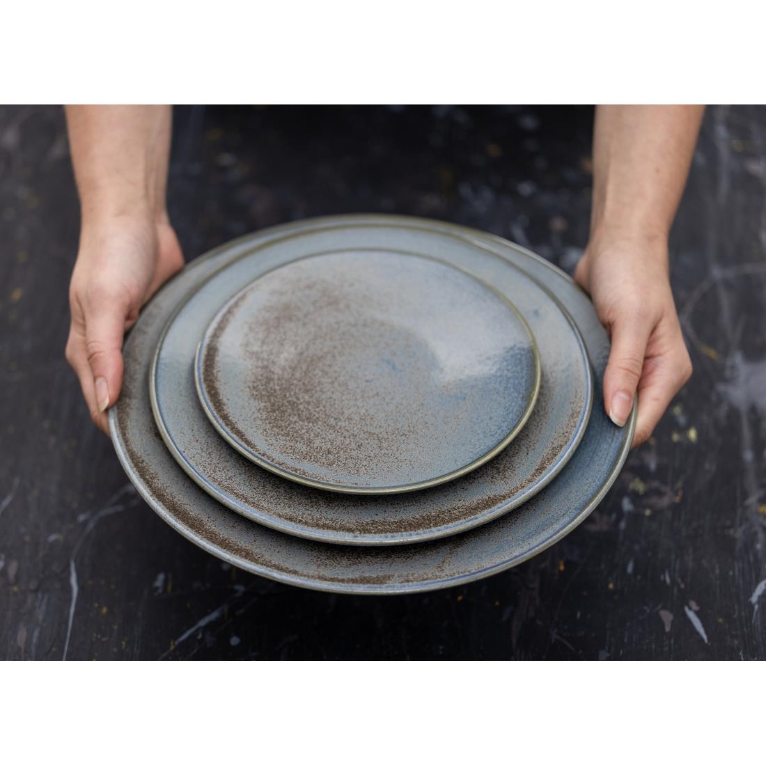 Assiettes plates Olympia Ember Blue 230mm (lot de 6) Assiettes plates Olympia Ember Blue 230mm (lot de 6)