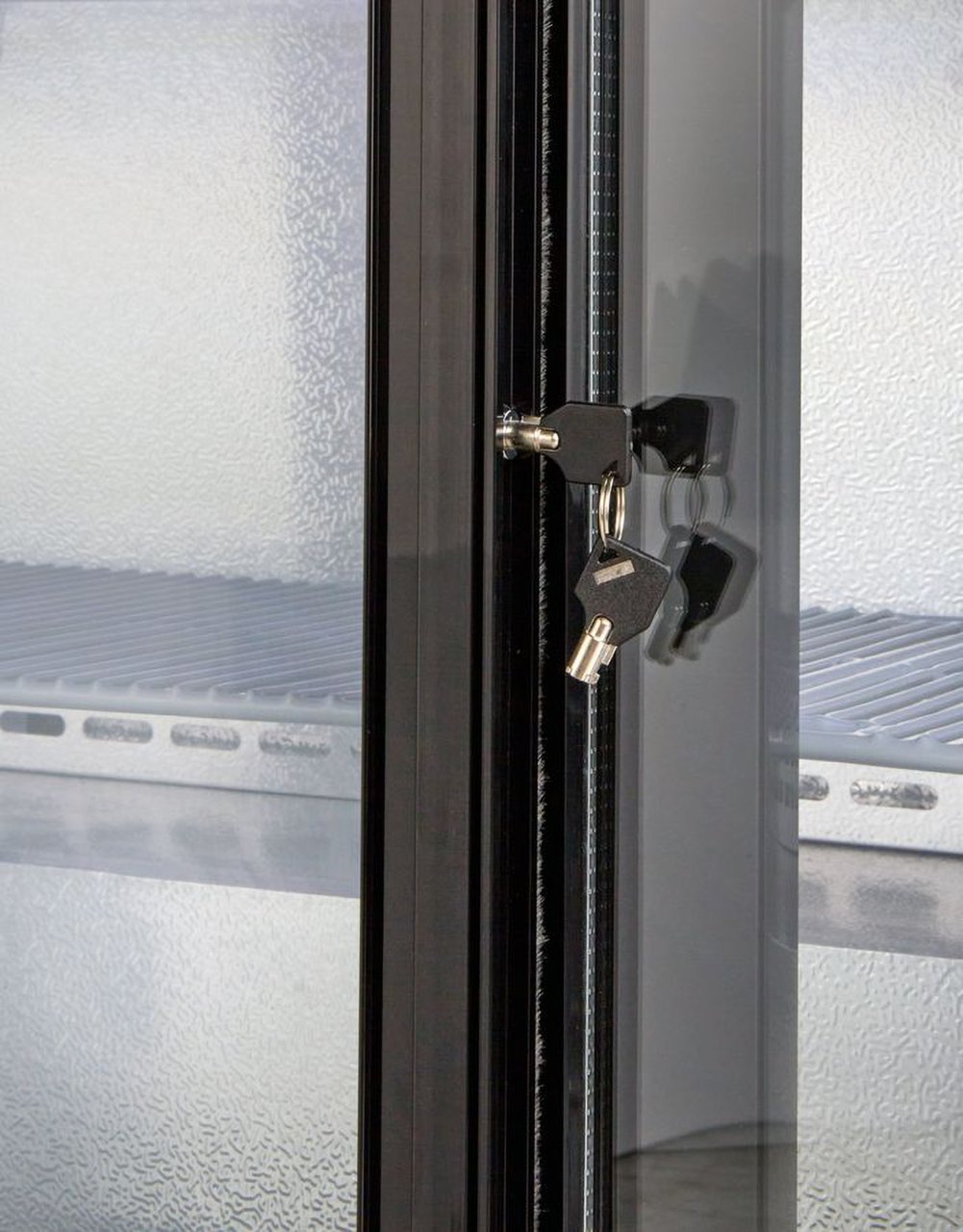 Armoire à boissons ECO 350 noire avec portes coulissantes, éclairage LED, encastrable sous plan de travail
