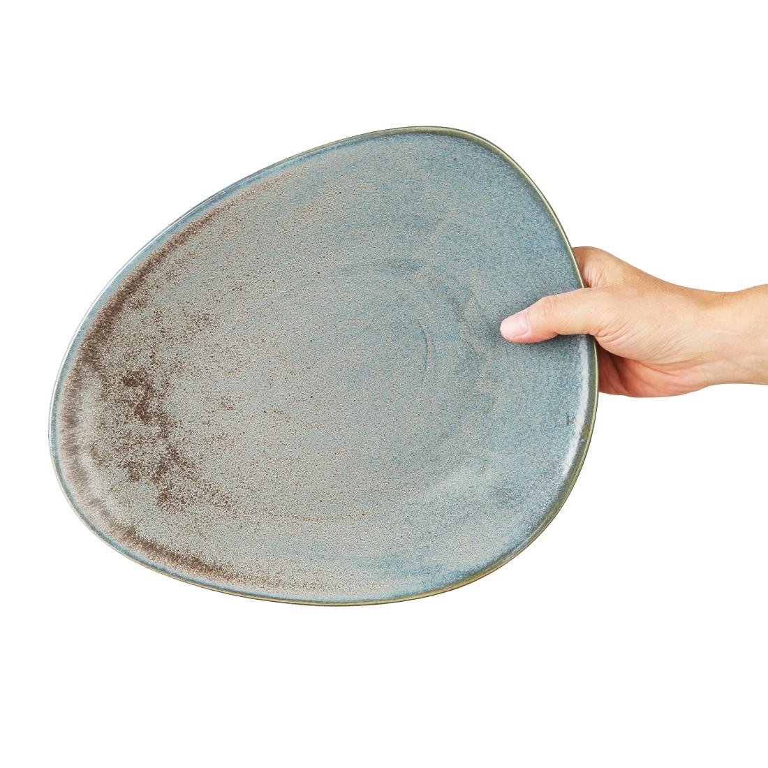 Assiettes triangulaires Olympia Ember Blue 308mm (lot de 4) Assiettes triangulaires Olympia Ember Blue 308mm (lot de 4)
