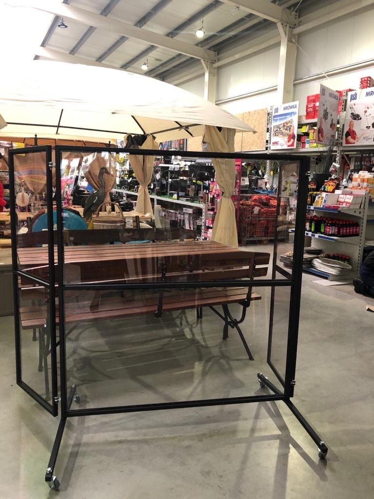 Terras- Windscherm | 6 Vaks Plexiglas Ruiten | 4 Zwenkwielen