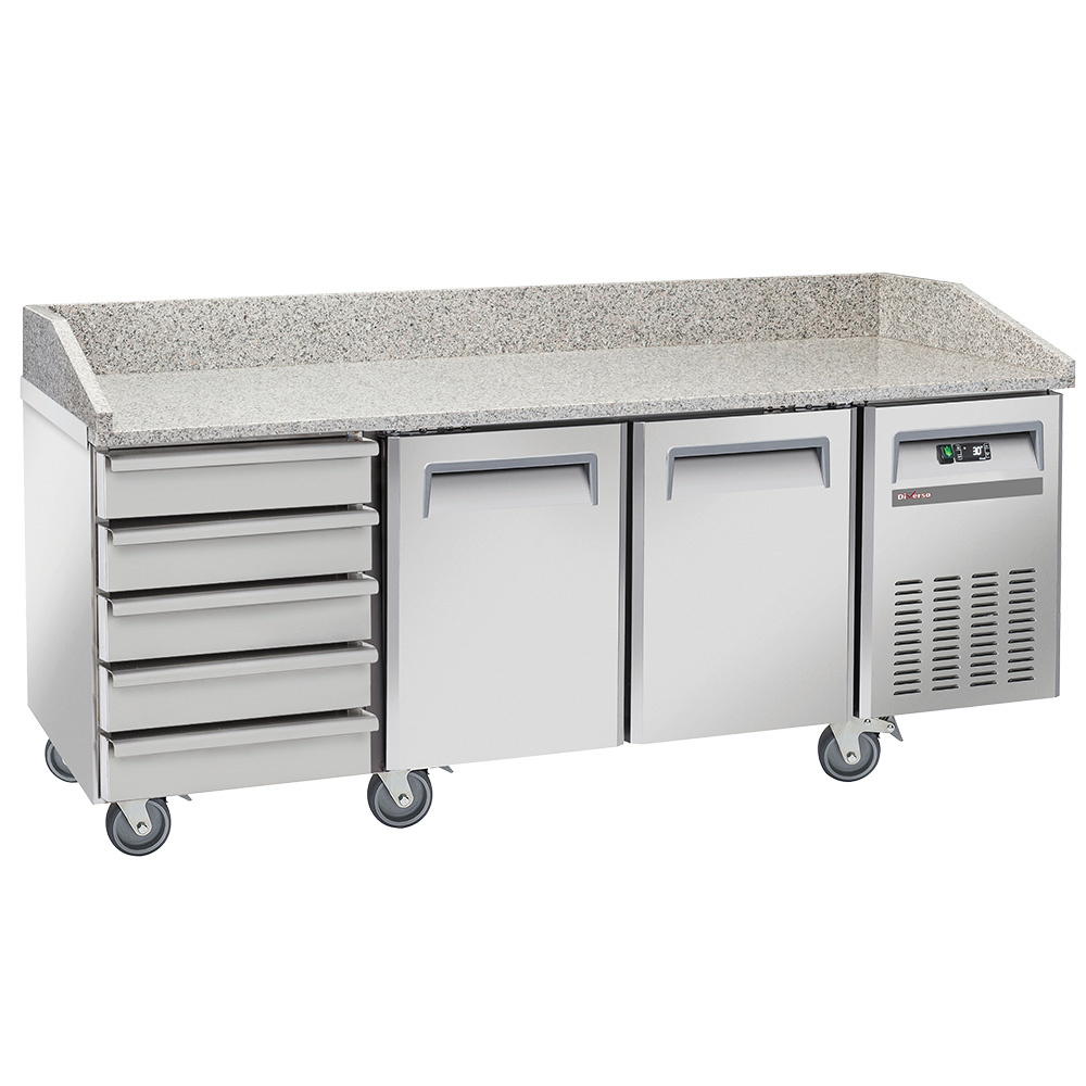 Koeltafel voor pizzeria, 2 deuren EN 600x400, 5 neutrale laden EN 600x400, op wielen, 2 met remmen