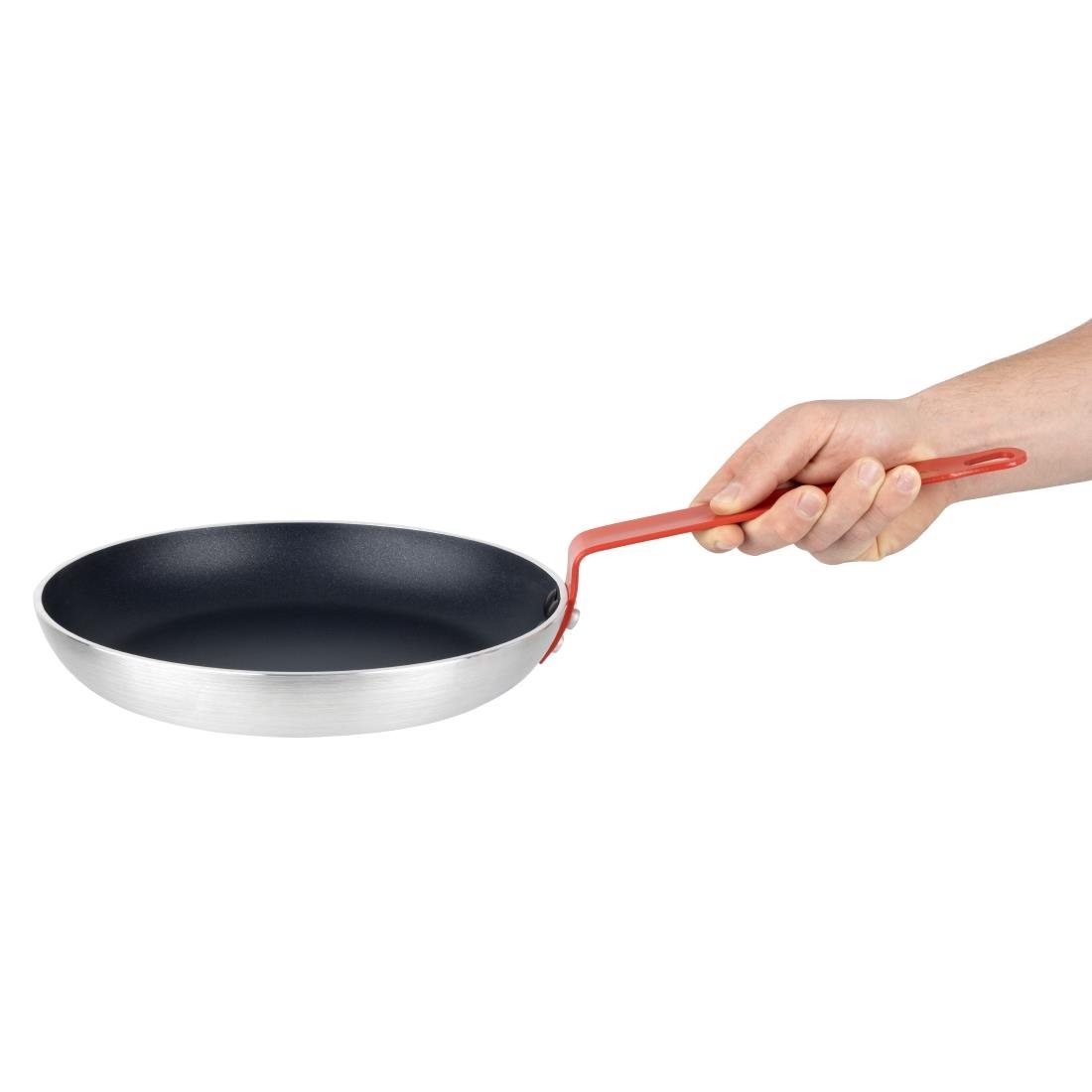 Hygiplas Aluminium Antihaft Teflon Platinum Plus Bratpfanne mit rotem Griff 28cm