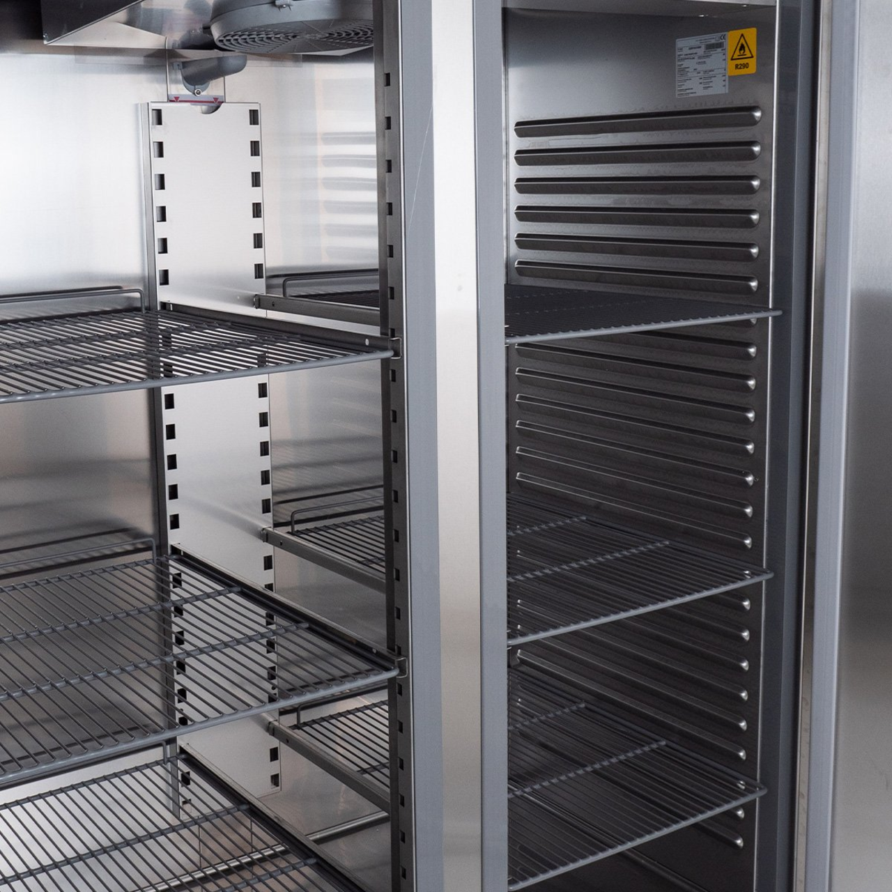 Armoire de congélation Profi 1400 GN 2/1 Superior - avec 2 portes