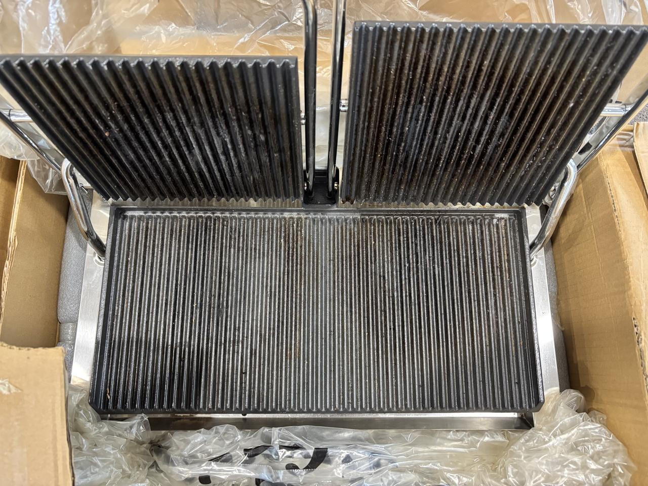 OUTLET - Contactgrill - Double Ribbed - 3.6kW (ProSelect)