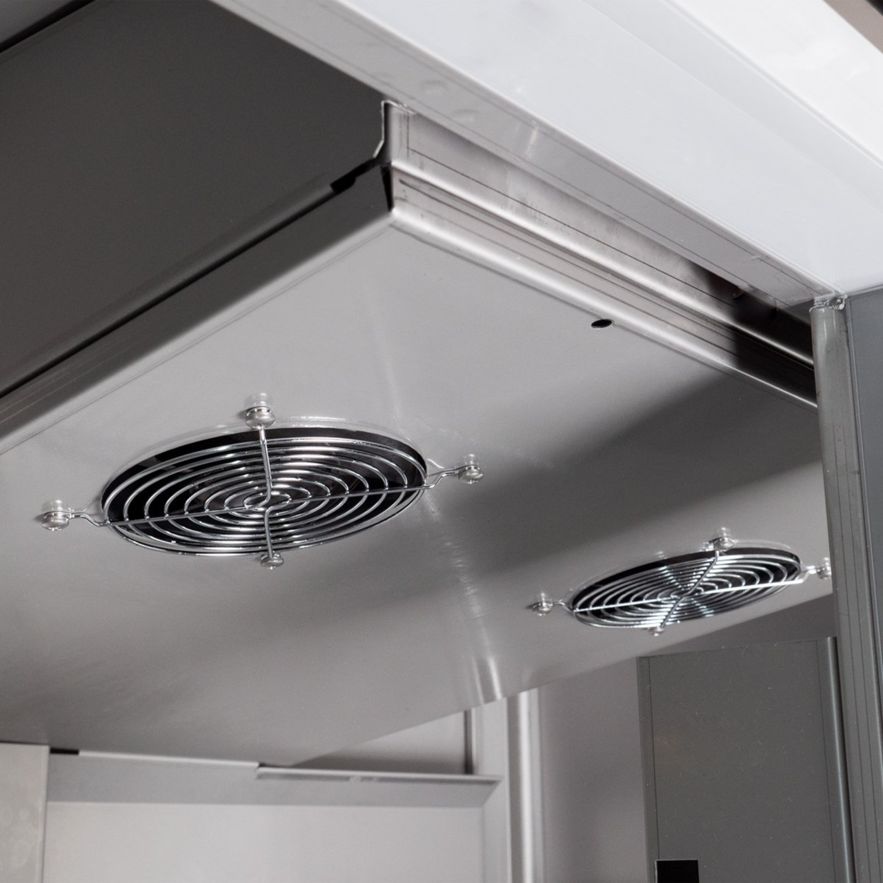 Armoire réfrigérée professionnelle Avantis 1400 GN 2/1