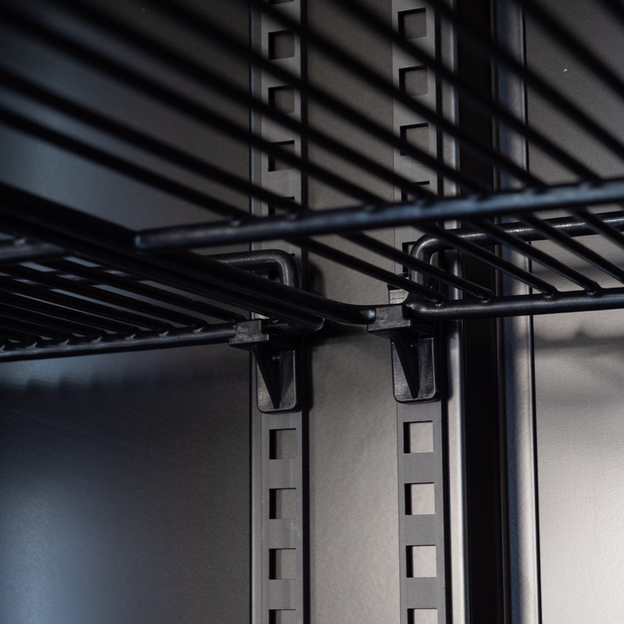 Getränkekühlschrank ECO 1500 mit Klapptüren und Leuchtaufsatz