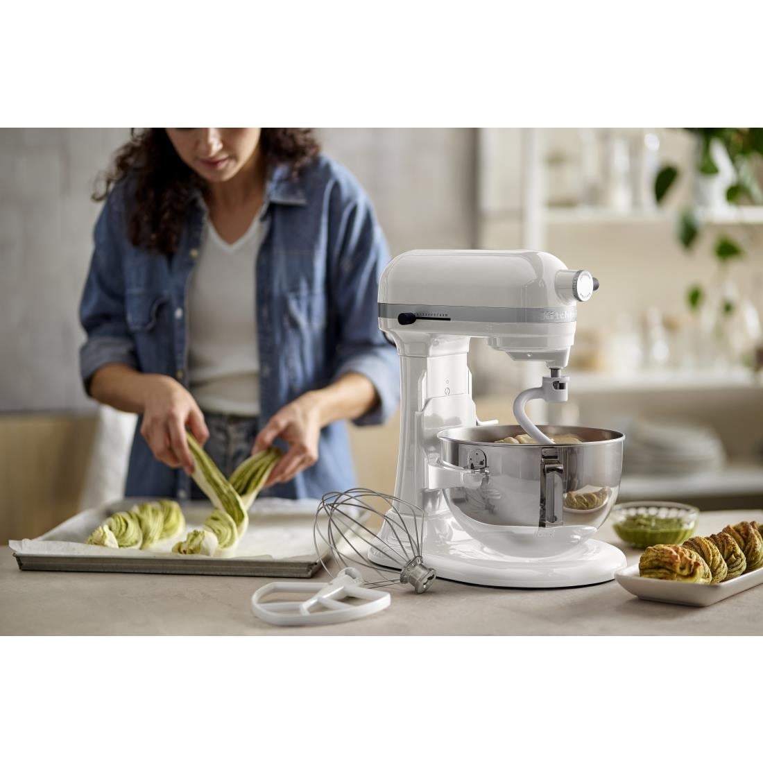 Robot pâtissier professionnel à bol relevable KitchenAid 5,2 L blanc