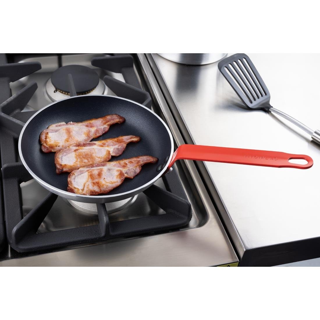 Hygiplas Aluminium Anti-aanbak Teflon Platinum Plus Koekenpan met Rode Handgreep 24cm