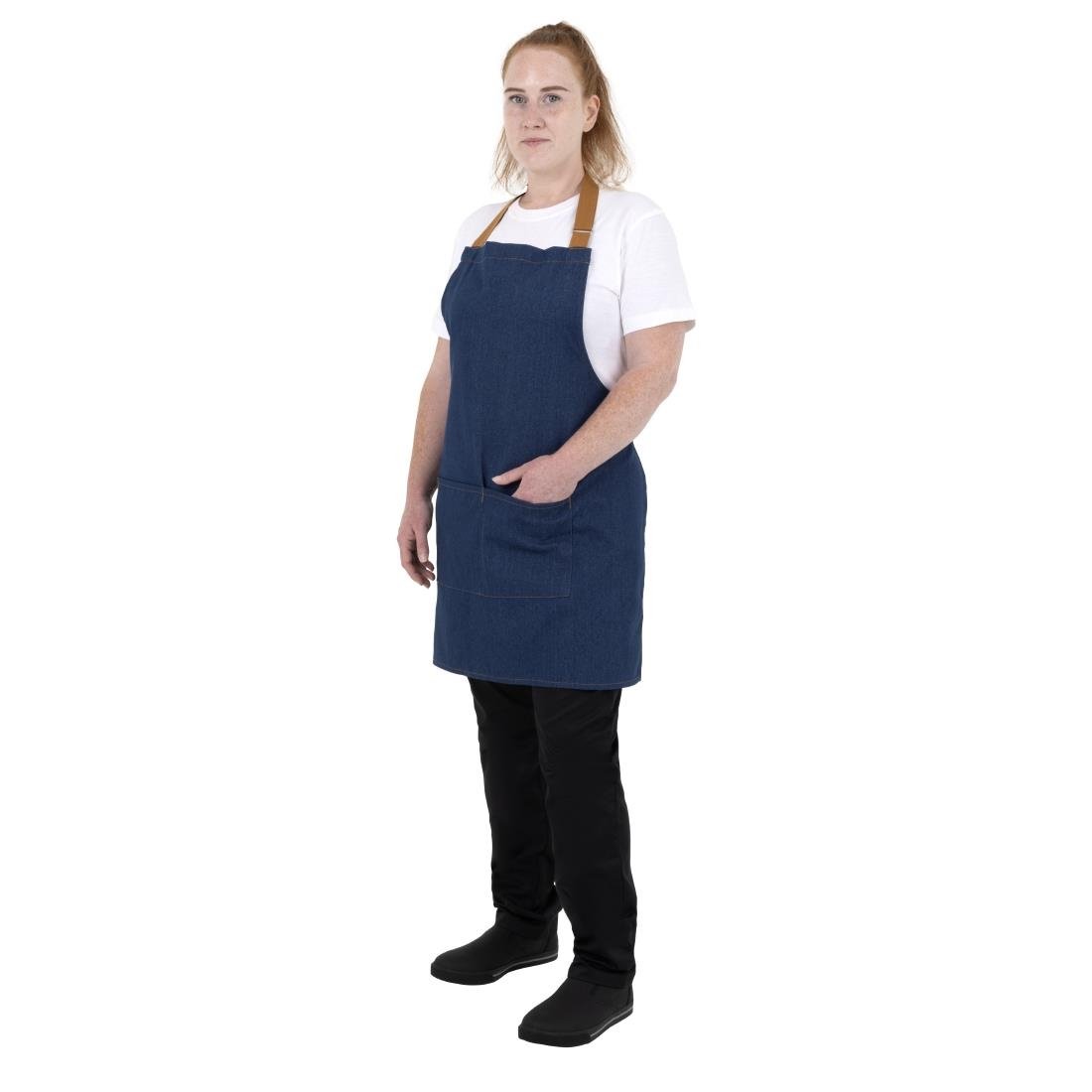 Southside Kurze Schürze in Denim Blau mit Seilband in Hellbraun Southside Kurze Schürze in Denim Blau mit Seilband in Hellbraun