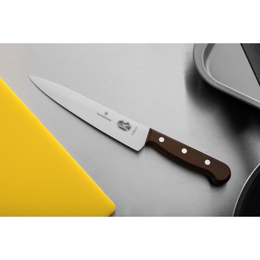 Couteau de cuisinier avec manche en bois Victorinox 19 cm