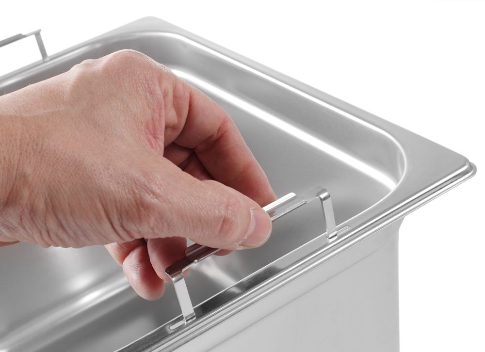 GN-Behälter mit einklappbaren Griffen - GN 1/1 - 28L - (H)200mm