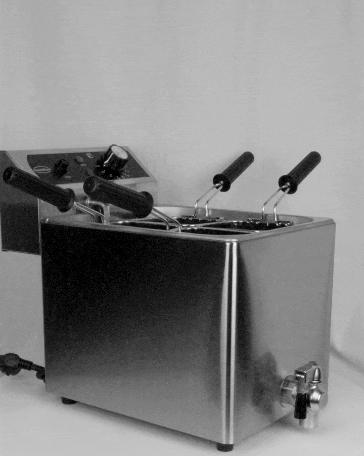 Pastakoker 8L Incl. Manden