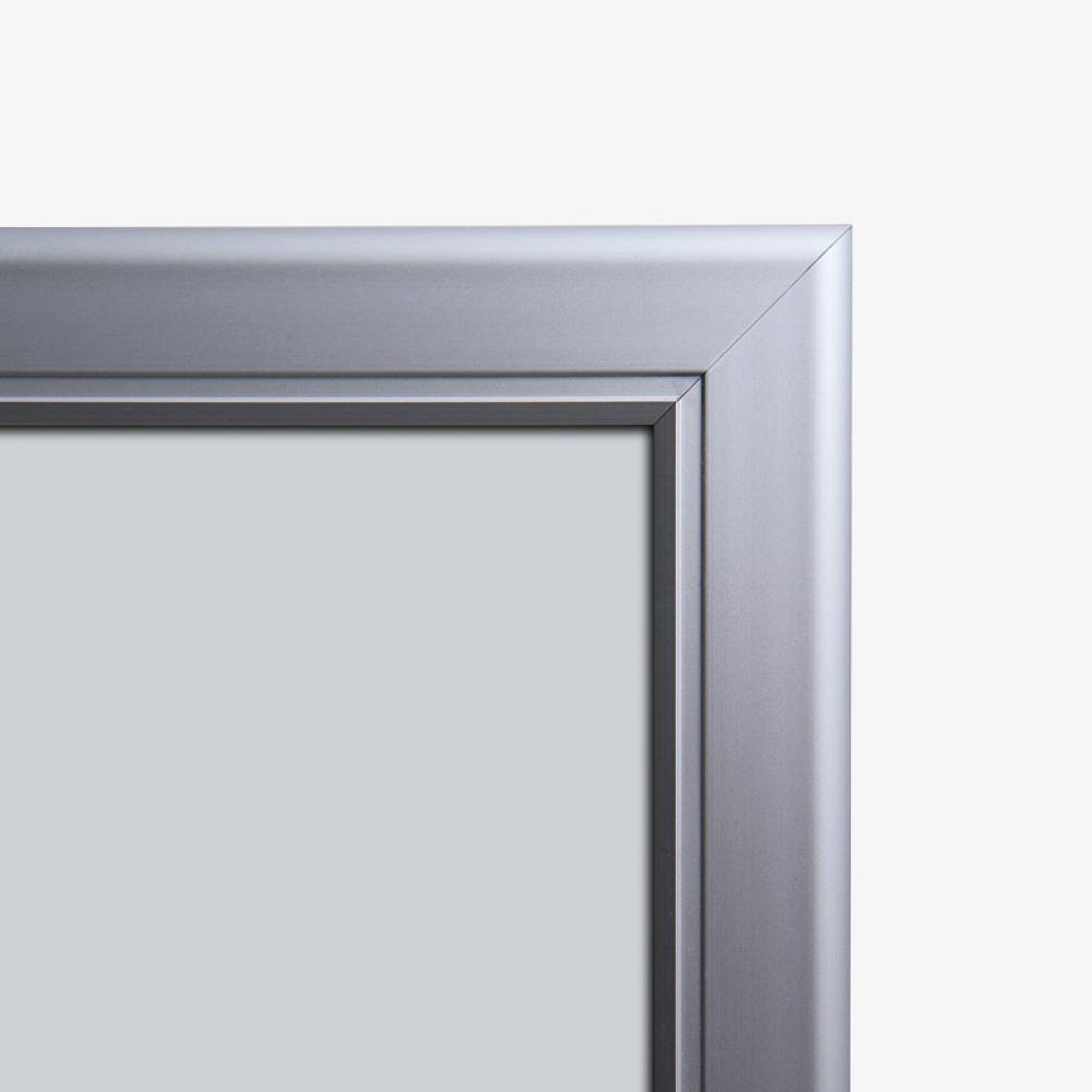 Mallette de menu extérieure 2 x A4 superposées portrait en aluminium éclairée par LED