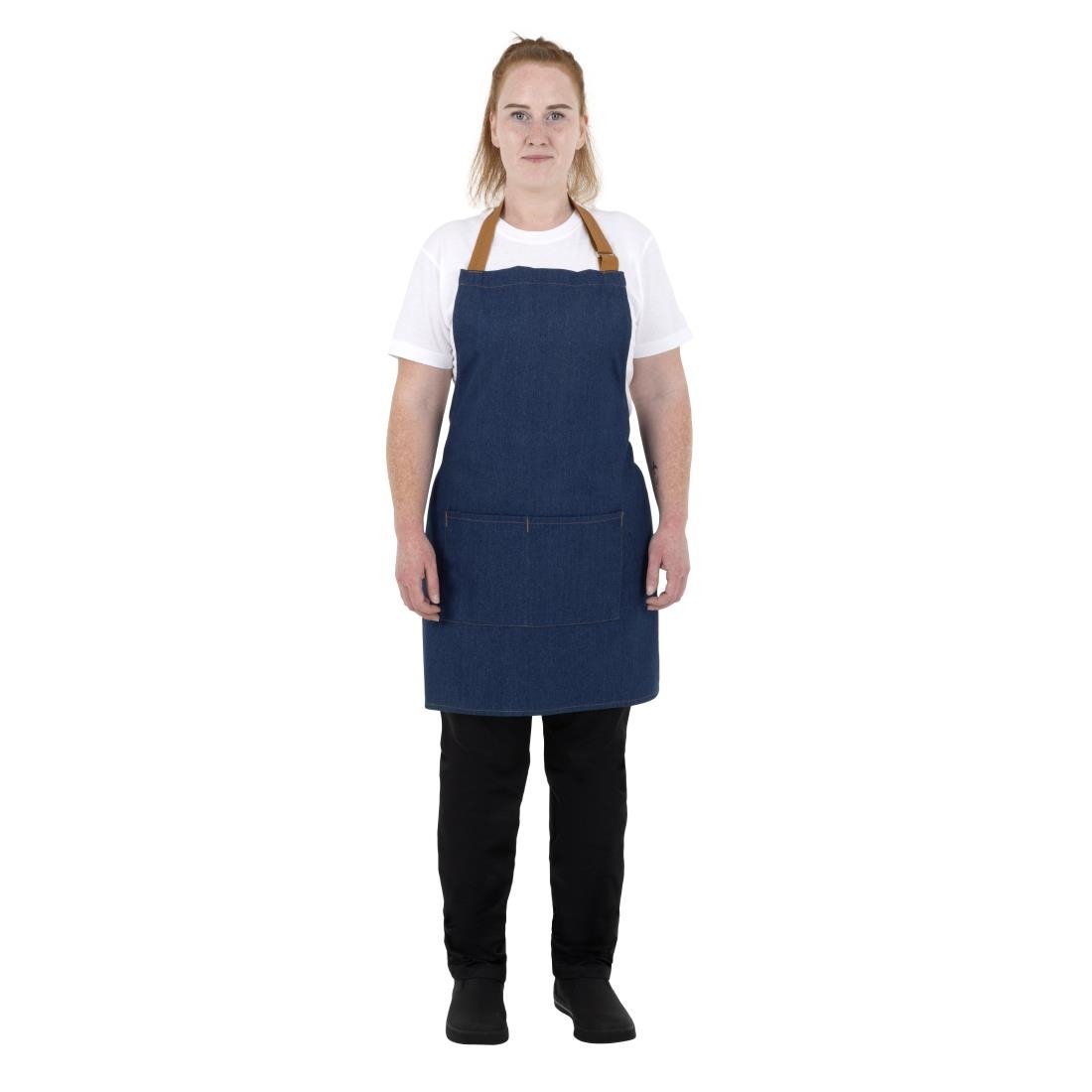 Southside Kurze Schürze in Denim Blau mit Seilband in Hellbraun Southside Kurze Schürze in Denim Blau mit Seilband in Hellbraun
