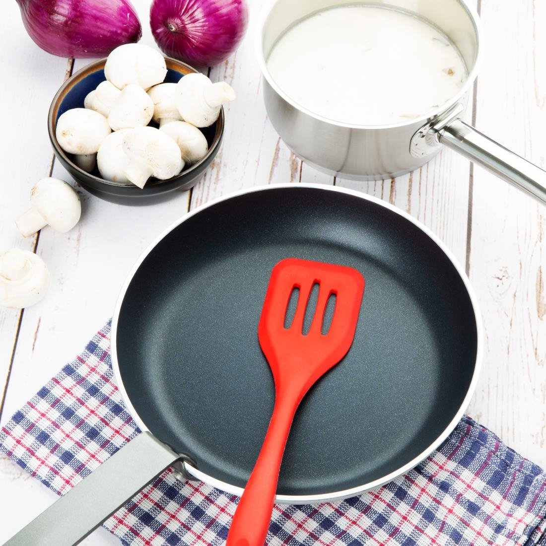 Vogue Aluminium Antihaft-Teflon-Platinum-Plus Bratpfanne 26cm
