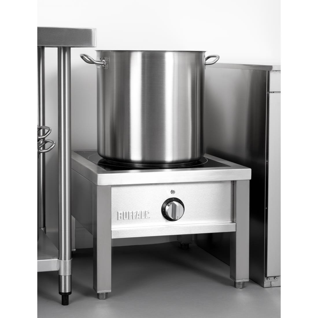 Grande plaque induction Buffalo 8kW