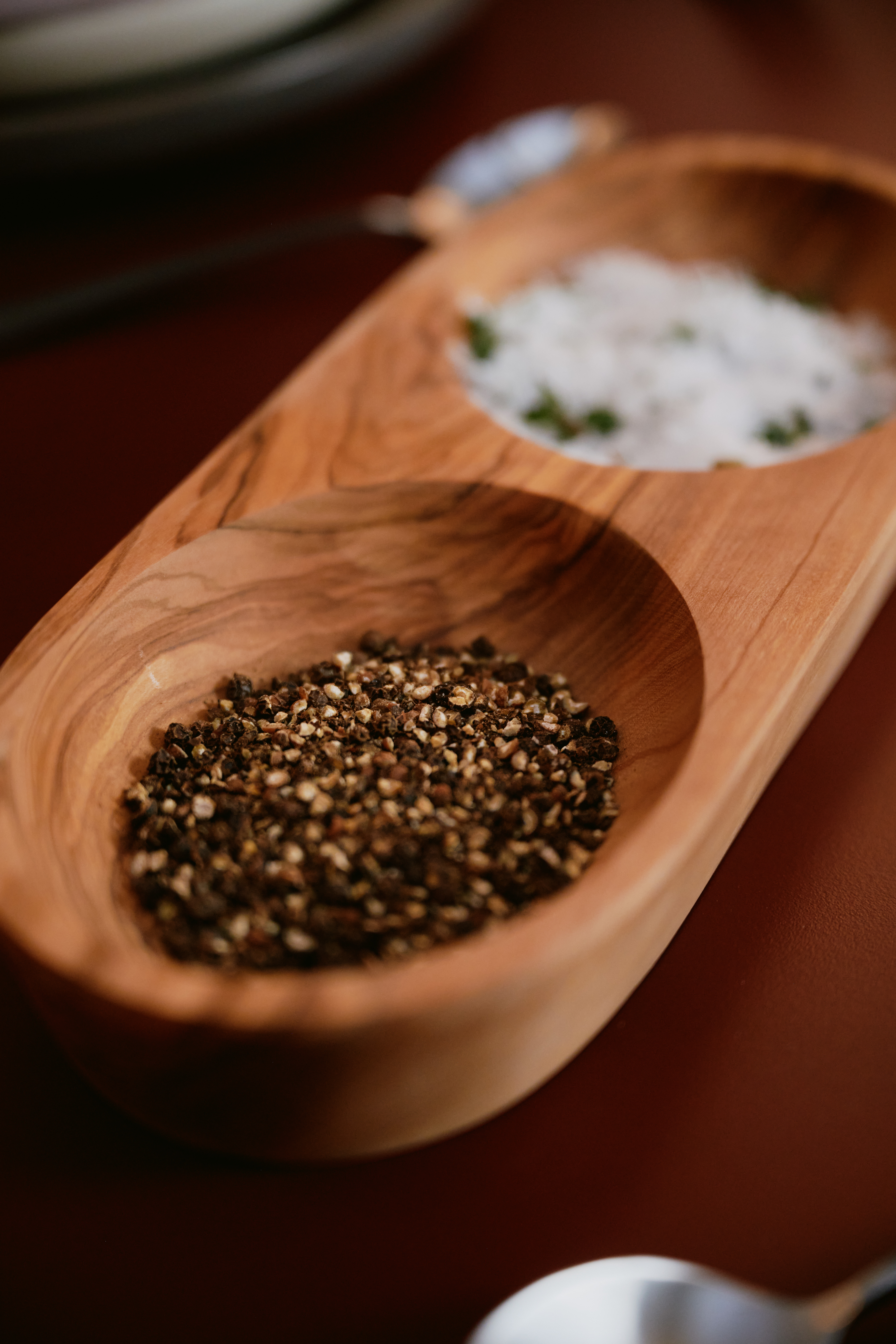 Schaal Double PURE OLIVE, 25 x 11 x 3,5 cm, olijfhout