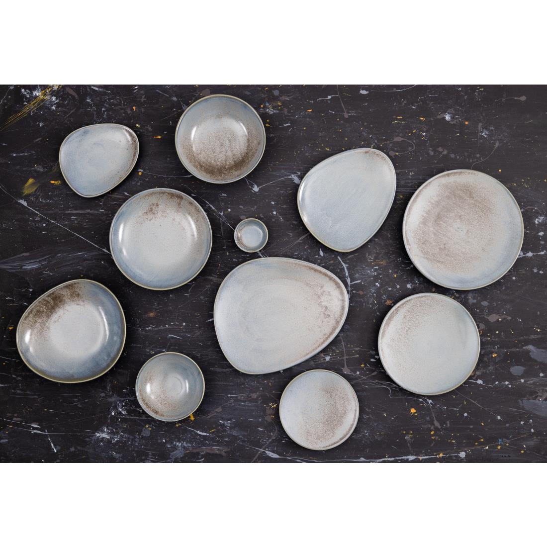 Assiettes triangulaires Olympia Ember Blue 308mm (lot de 4) Assiettes triangulaires Olympia Ember Blue 308mm (lot de 4)