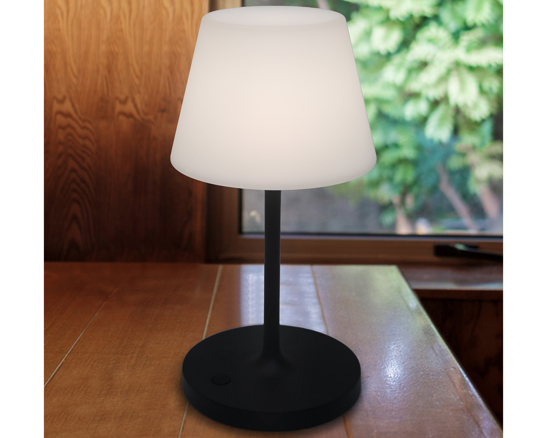 Lampe de table Alpha - adaptée à une utilisation extérieure - noire