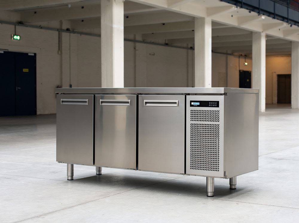 Tiefkühltisch Edelstahl | 2-Türig | SPRING 702 I/A BT | 130x70x(h)90cm | Erhältlich in 2 Varianten