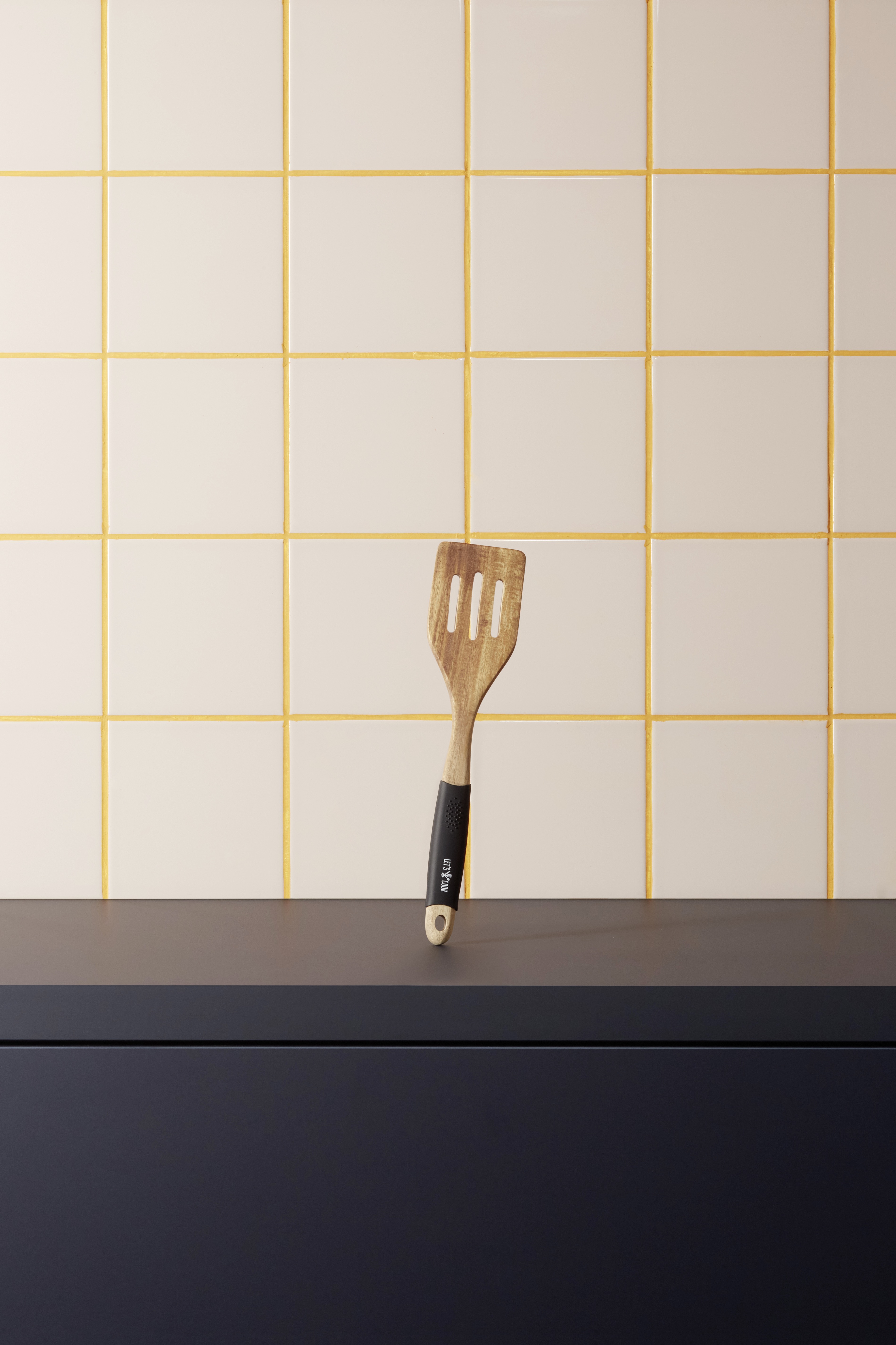 Spatel Laten we koken, 30,5 cm, met gleuven, acaciahout, silicone