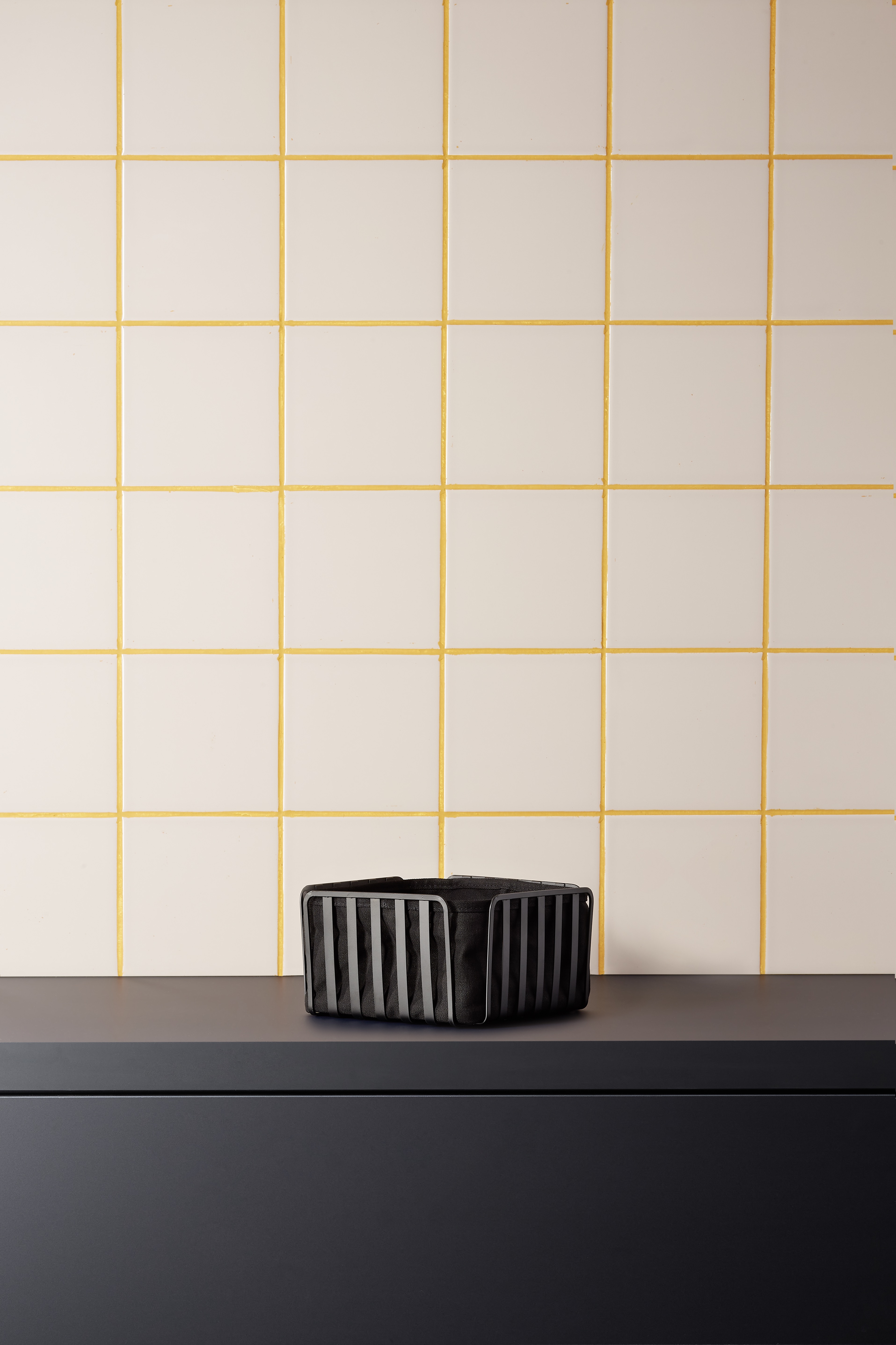 mand, 19 x 19 x 10,5 cm, zwart gepoedercoat, metaal, katoen