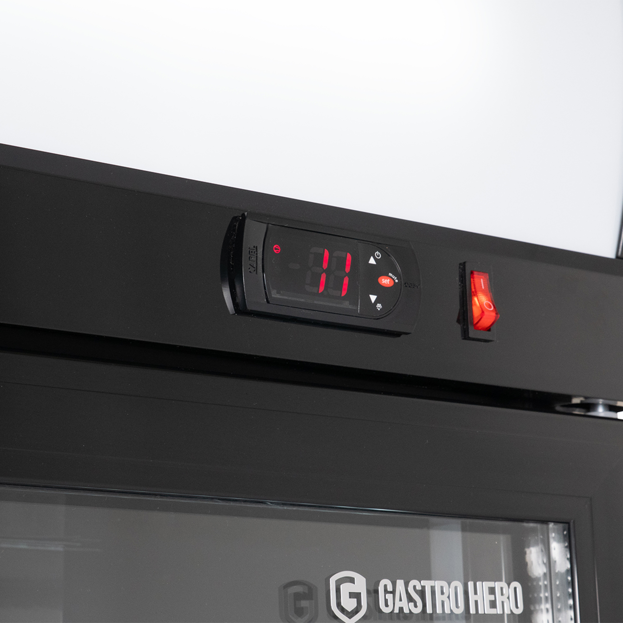Getränkekühlschrank ECO 630 mit Leuchtaufsatz und Klapptüren