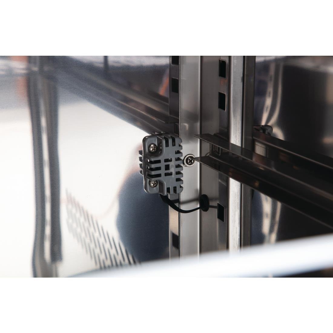 Polar U-Serie Kühltisch mit Doppeltür 282Ltr