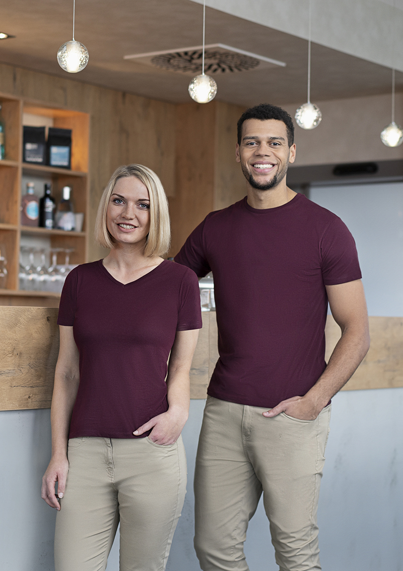 T-shirt de travail pour femme Casual-Flair, en matériau durable - Aubergine - L