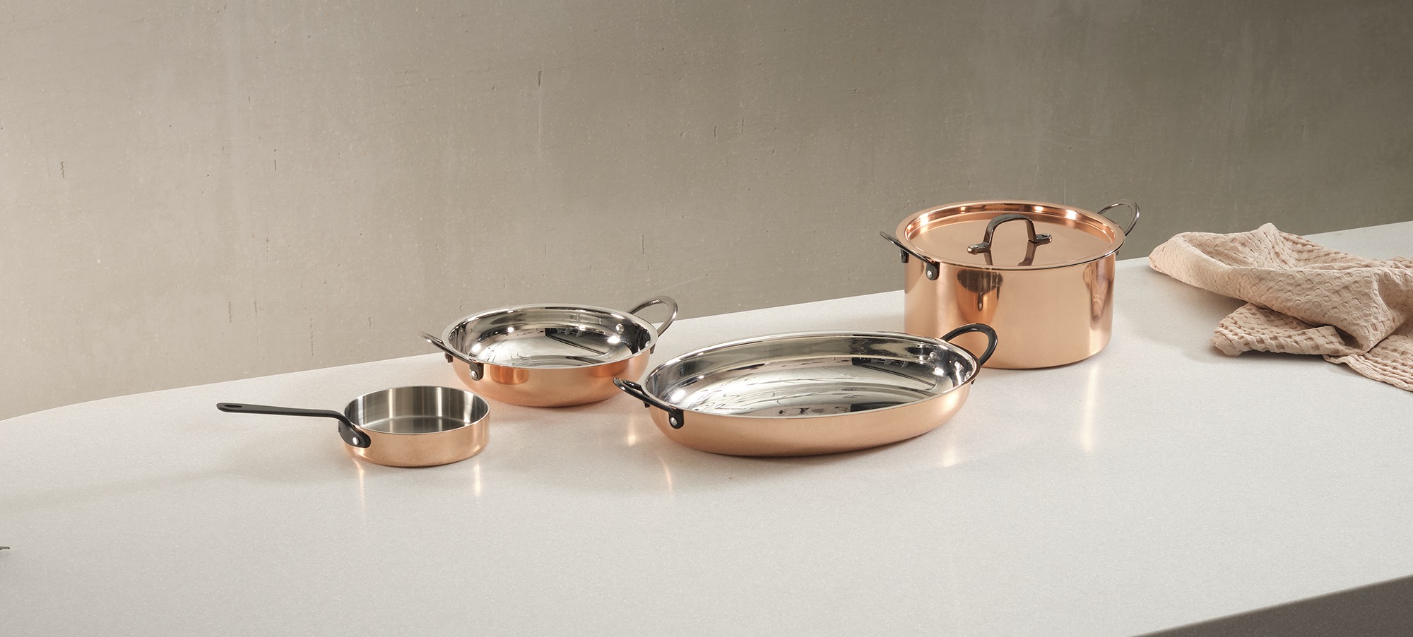 Serveerpan STEEL & STYLE RUBY, 30 x 22 x 4,5 cm, 1,5 ltr., koper, messing, chroom-nikkelstaal