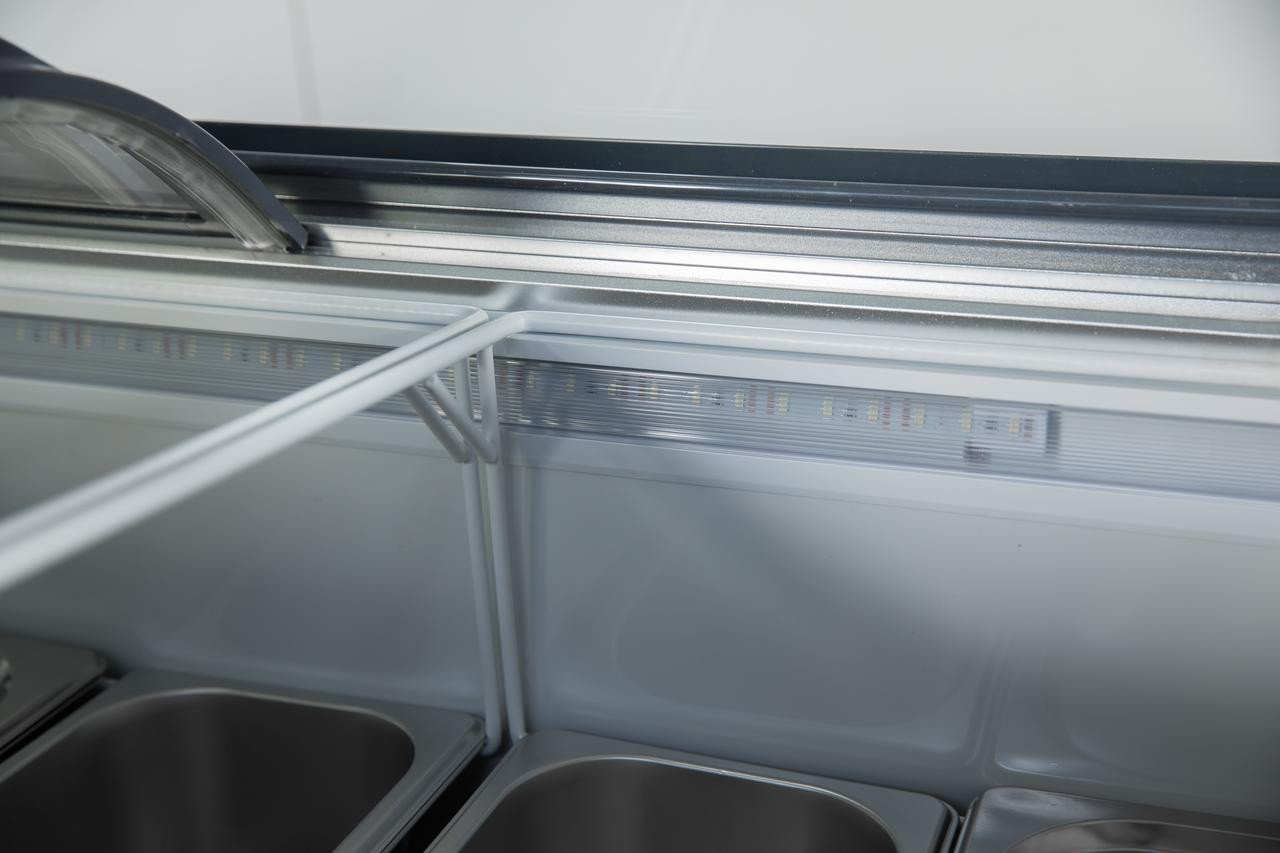 Schepijsvitrine Zwart 9x5L – 127x68x(h)85 cm